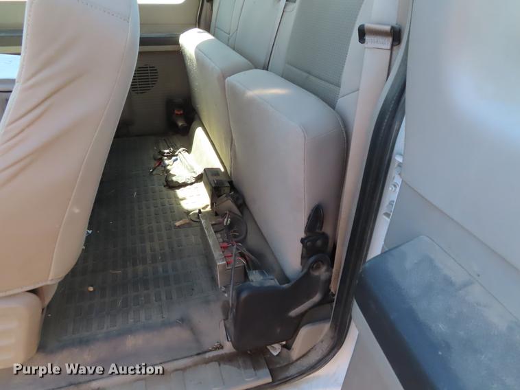 image for item DF7683 2008 Ford F250 Super Duty SuperCab pickup truck