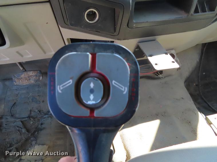 image for item DF7683 2008 Ford F250 Super Duty SuperCab pickup truck