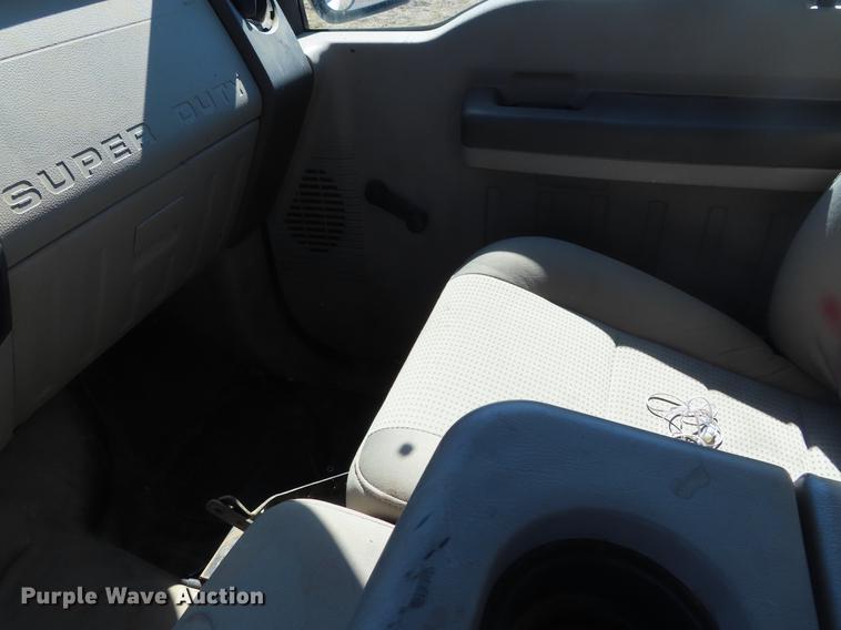 image for item DF7683 2008 Ford F250 Super Duty SuperCab pickup truck