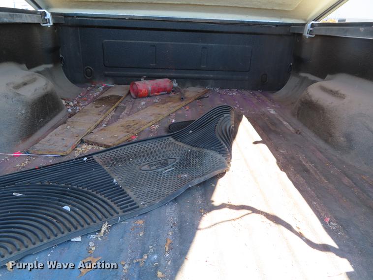 image for item DF7683 2008 Ford F250 Super Duty SuperCab pickup truck