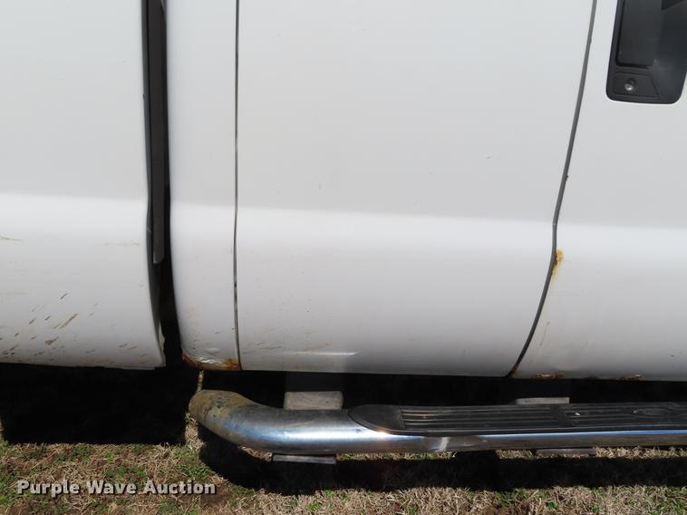 image for item DF7683 2008 Ford F250 Super Duty SuperCab pickup truck