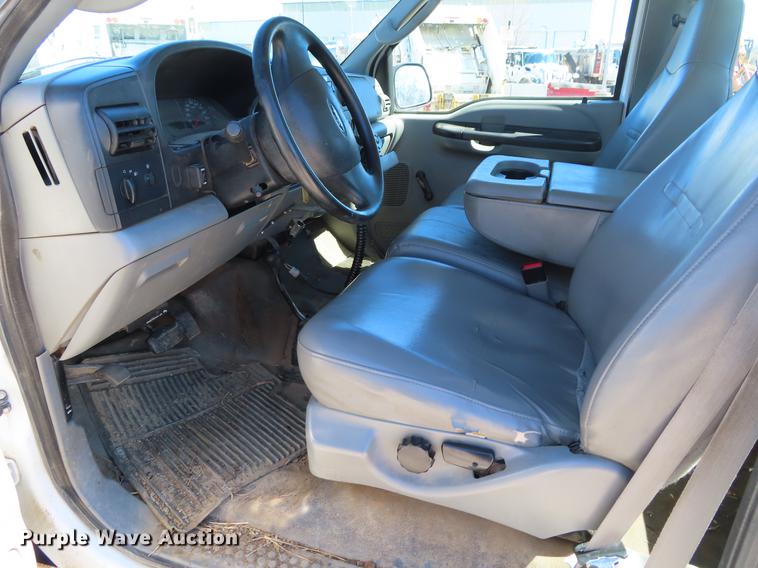 image for item DF7684 2006 Ford F250 Super Duty SuperCab pickup truck