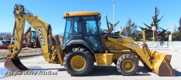 image for item DF7686 2002 John Deere 410G backhoe