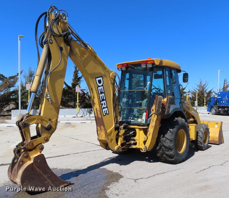 image for item DF7686 2002 John Deere 410G backhoe