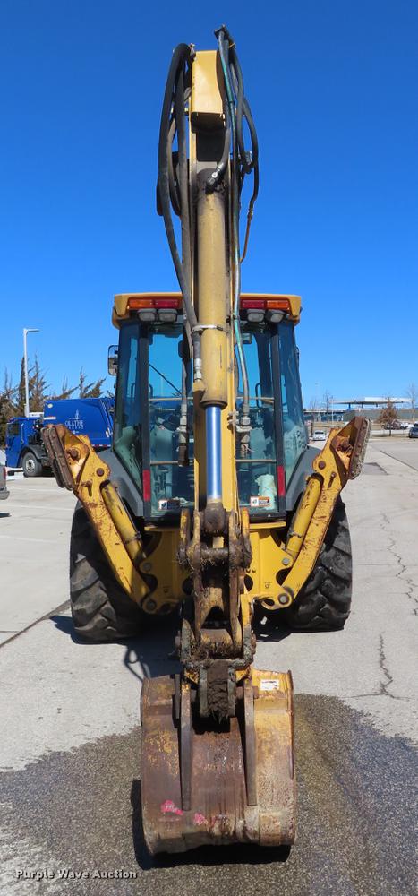 image for item DF7686 2002 John Deere 410G backhoe