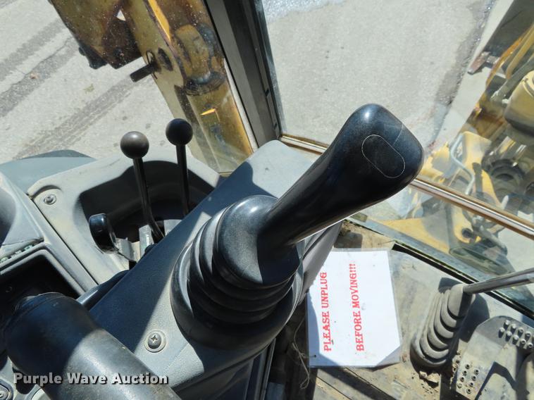 image for item DF7686 2002 John Deere 410G backhoe