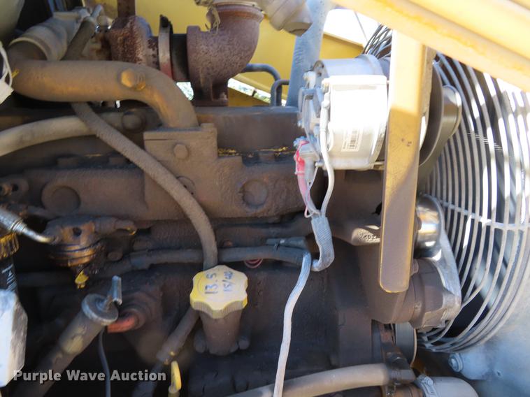 image for item DF7686 2002 John Deere 410G backhoe