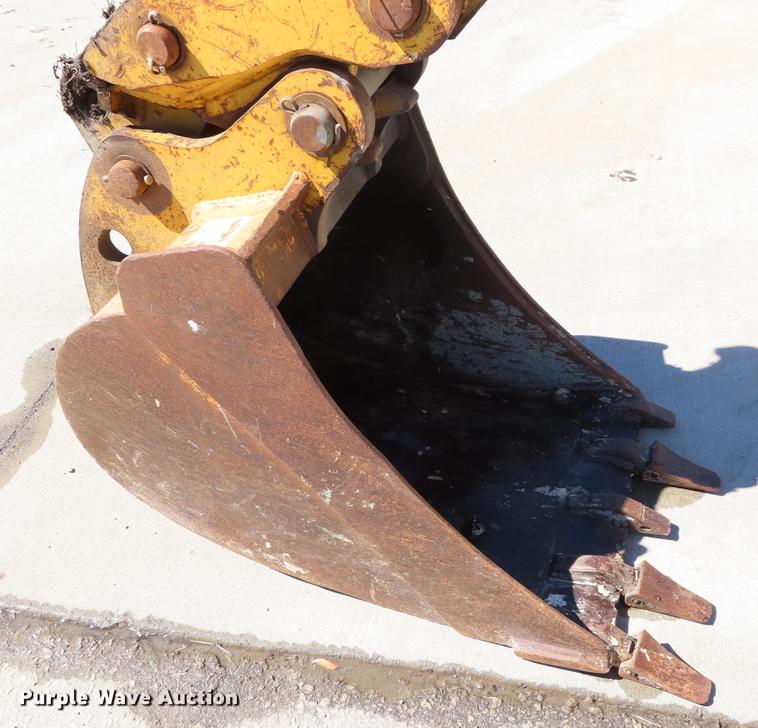 image for item DF7686 2002 John Deere 410G backhoe