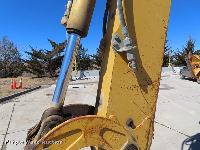 image for item DF7686 2002 John Deere 410G backhoe