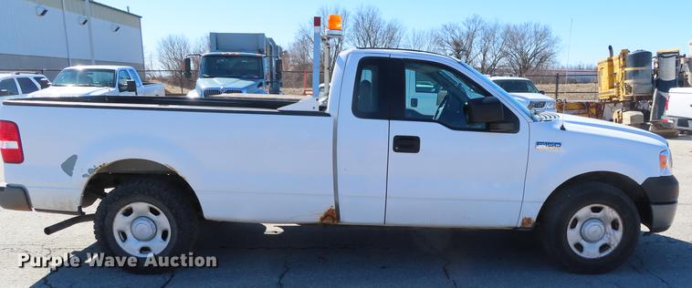 image for item DF7687 2005 Ford F150 pickup truck