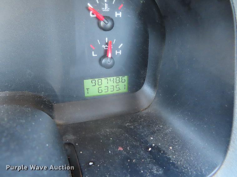 image for item DF7687 2005 Ford F150 pickup truck