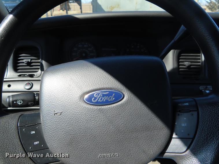 image for item DF7688 2011 Ford Crown Victoria Police Interceptor