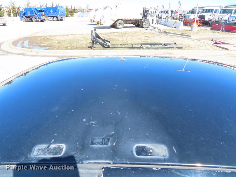 image for item DF7688 2011 Ford Crown Victoria Police Interceptor