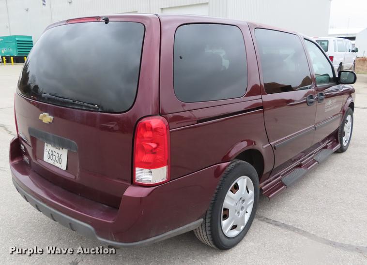 image for item DF7693 2007 Chevrolet Uplander van