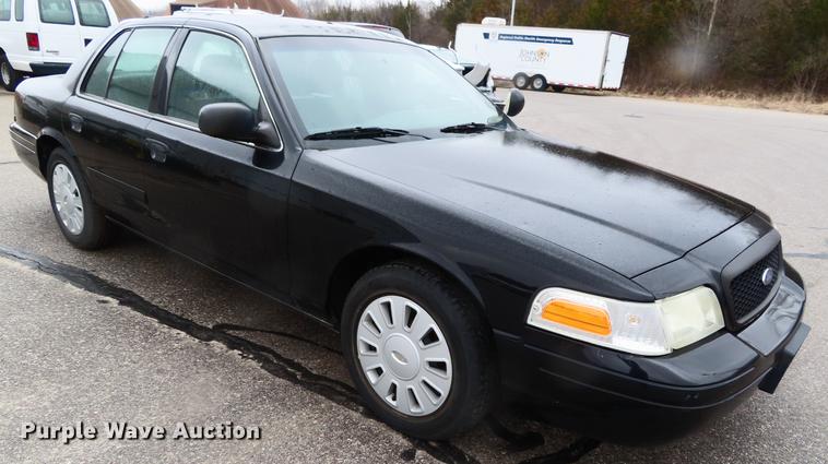 image for item DF7694 2006 Ford Crown Victoria Police Interceptor