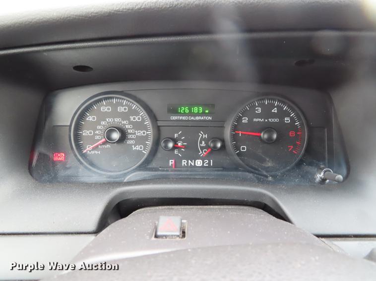 image for item DF7694 2006 Ford Crown Victoria Police Interceptor