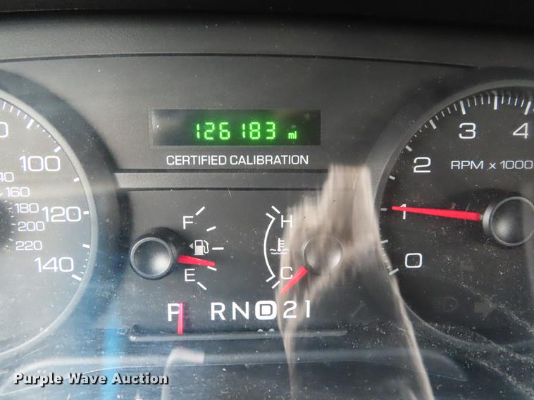 image for item DF7694 2006 Ford Crown Victoria Police Interceptor