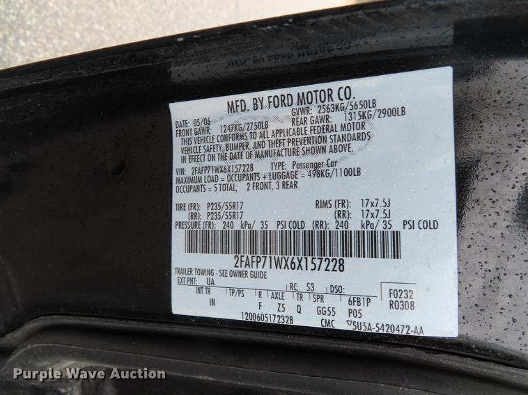 image for item DF7694 2006 Ford Crown Victoria Police Interceptor