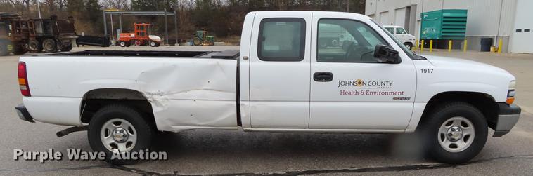 image for item DF7696 2001 Chevrolet Silverado 1500 Ext. Cab pickup truck