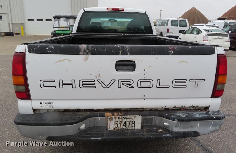 image for item DF7696 2001 Chevrolet Silverado 1500 Ext. Cab pickup truck