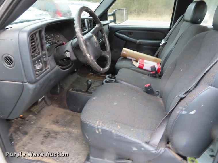 image for item DF7696 2001 Chevrolet Silverado 1500 Ext. Cab pickup truck