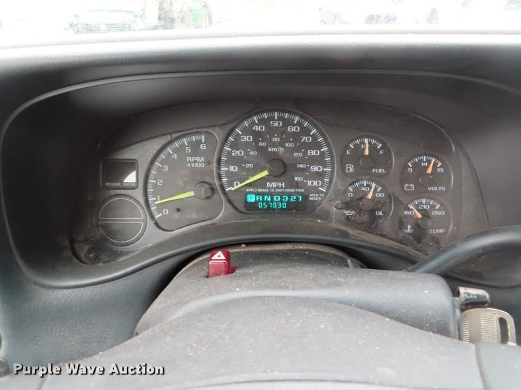 image for item DF7696 2001 Chevrolet Silverado 1500 Ext. Cab pickup truck