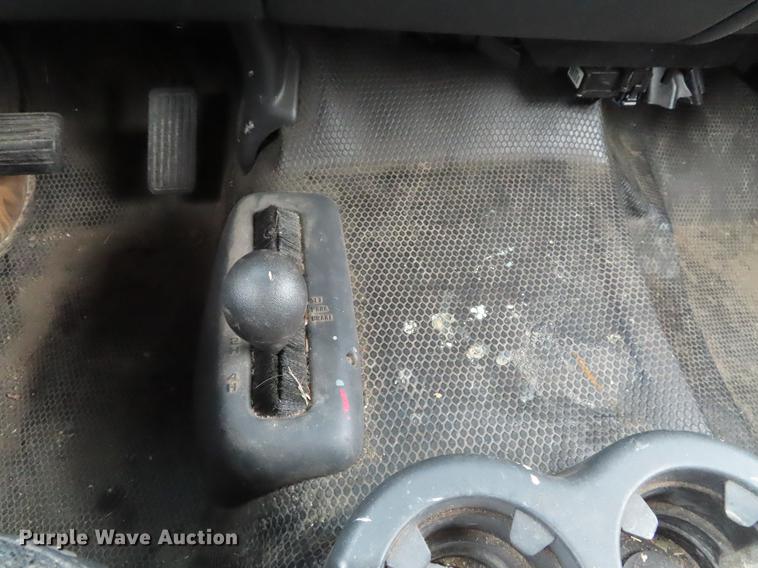 image for item DF7696 2001 Chevrolet Silverado 1500 Ext. Cab pickup truck