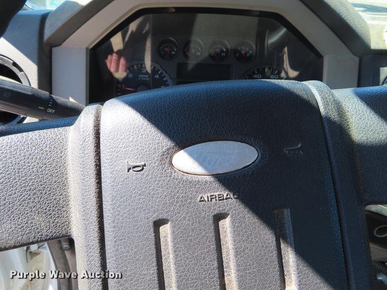 image for item DF7703 2008 Ford F250 Super Duty SuperCab  pickup truck