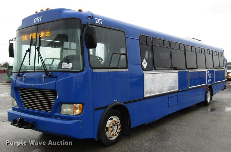 image for item DF7833 2005 Freightliner MB55 Champion shuttle bus