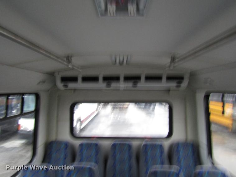 image for item DF7833 2005 Freightliner MB55 Champion shuttle bus