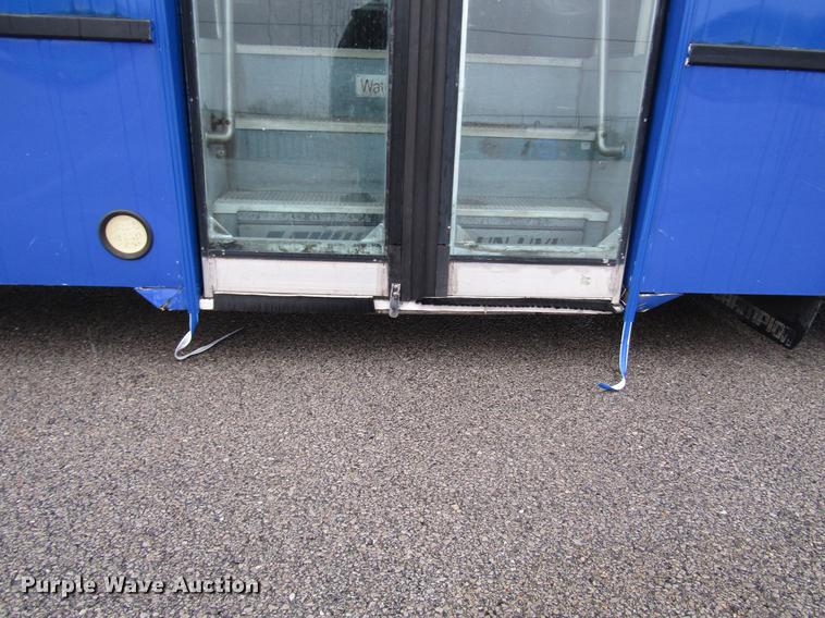 image for item DF7833 2005 Freightliner MB55 Champion shuttle bus