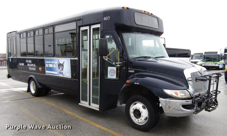 image for item DF7834 2013 International PC505 shuttle bus