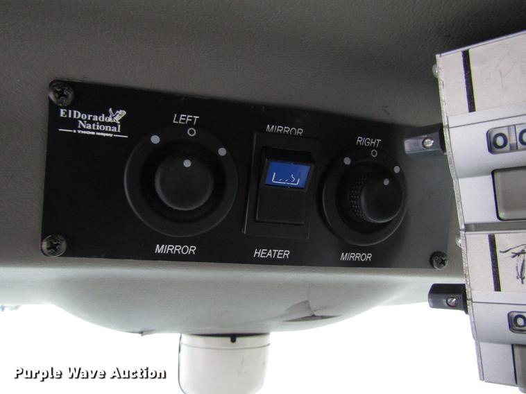 image for item DF7834 2013 International PC505 shuttle bus