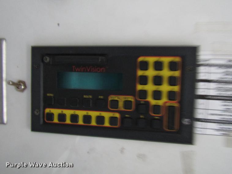 image for item DF7834 2013 International PC505 shuttle bus