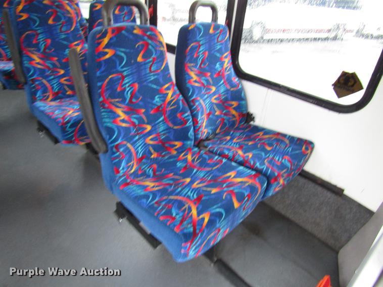 image for item DF7834 2013 International PC505 shuttle bus