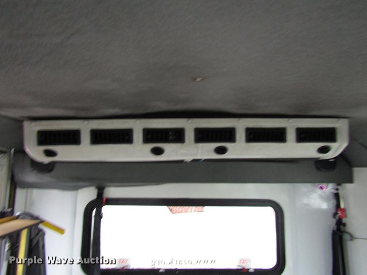 image for item DF7834 2013 International PC505 shuttle bus