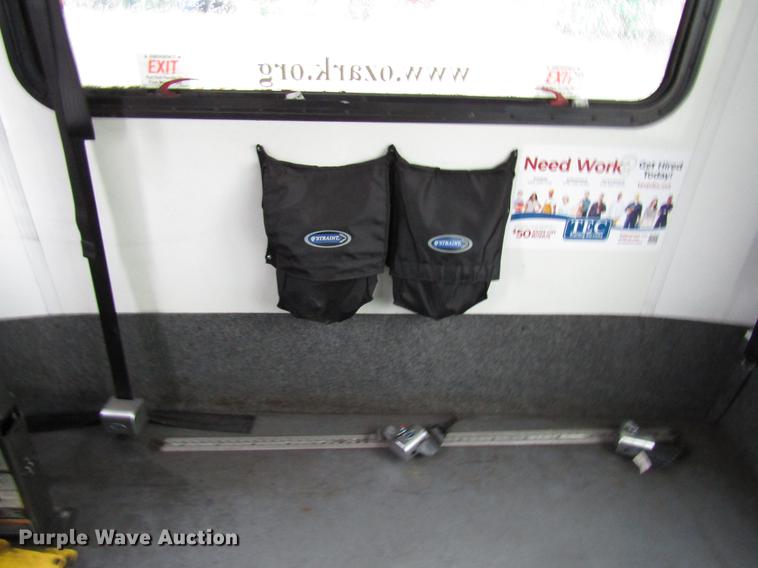 image for item DF7834 2013 International PC505 shuttle bus