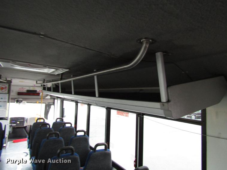 image for item DF7834 2013 International PC505 shuttle bus