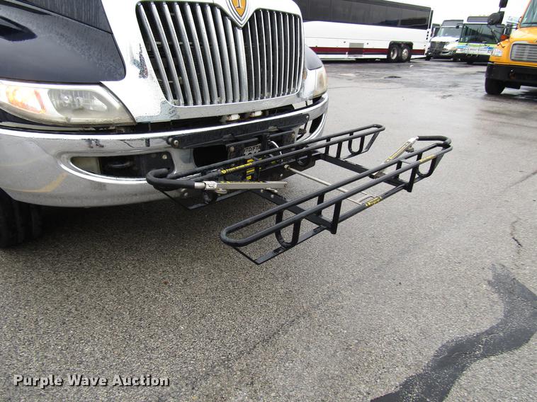 image for item DF7834 2013 International PC505 shuttle bus