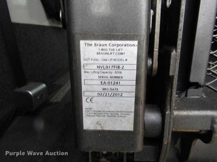 image for item DF7834 2013 International PC505 shuttle bus