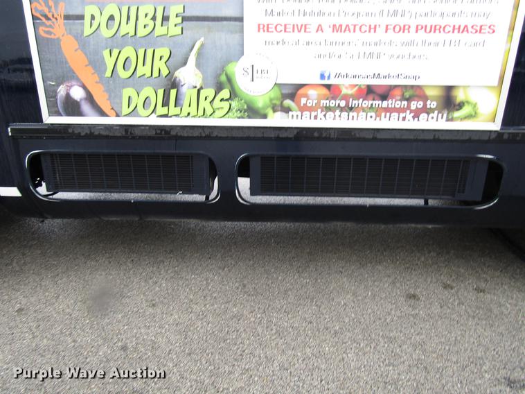 image for item DF7834 2013 International PC505 shuttle bus