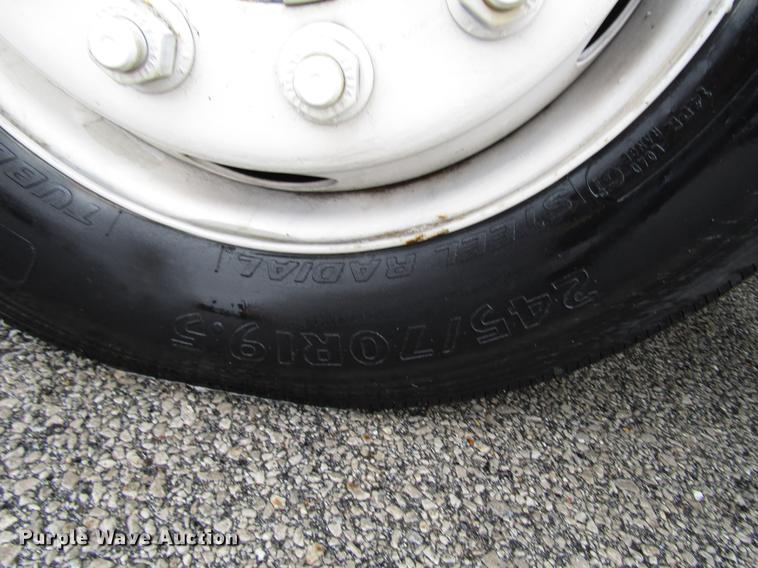 image for item DF7834 2013 International PC505 shuttle bus