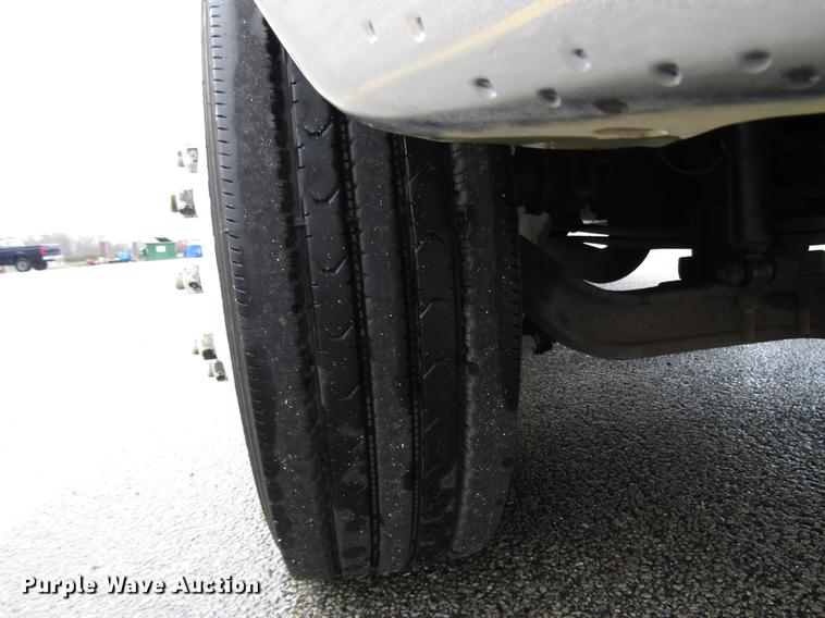 image for item DF7834 2013 International PC505 shuttle bus