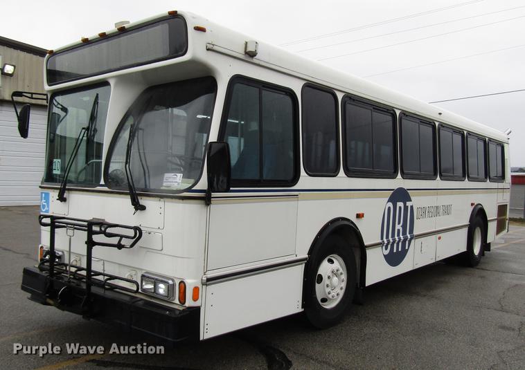 image for item DF7835 2001 Orion shuttle bus