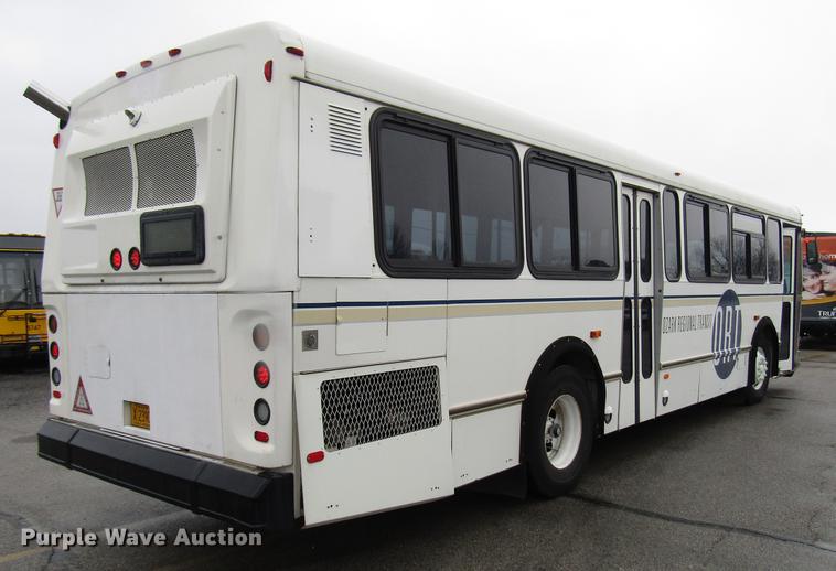 image for item DF7835 2001 Orion shuttle bus
