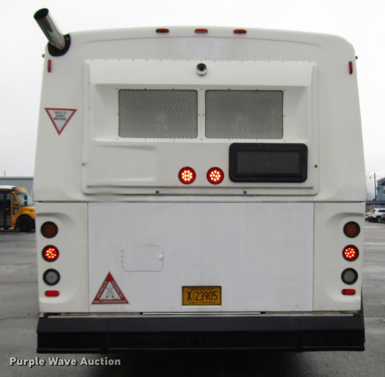 image for item DF7835 2001 Orion shuttle bus