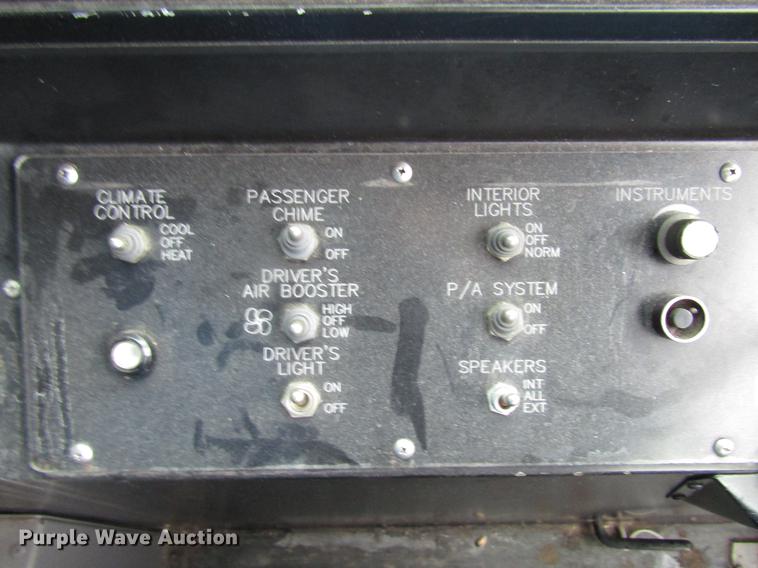 image for item DF7835 2001 Orion shuttle bus