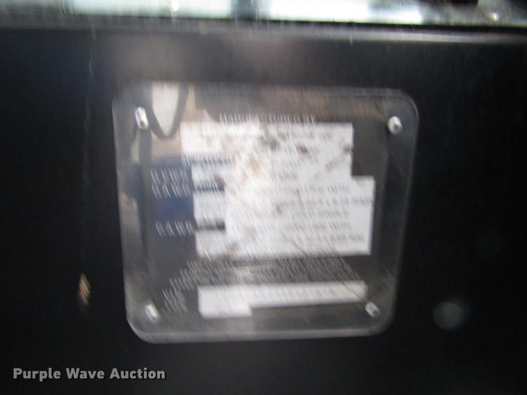 image for item DF7835 2001 Orion shuttle bus