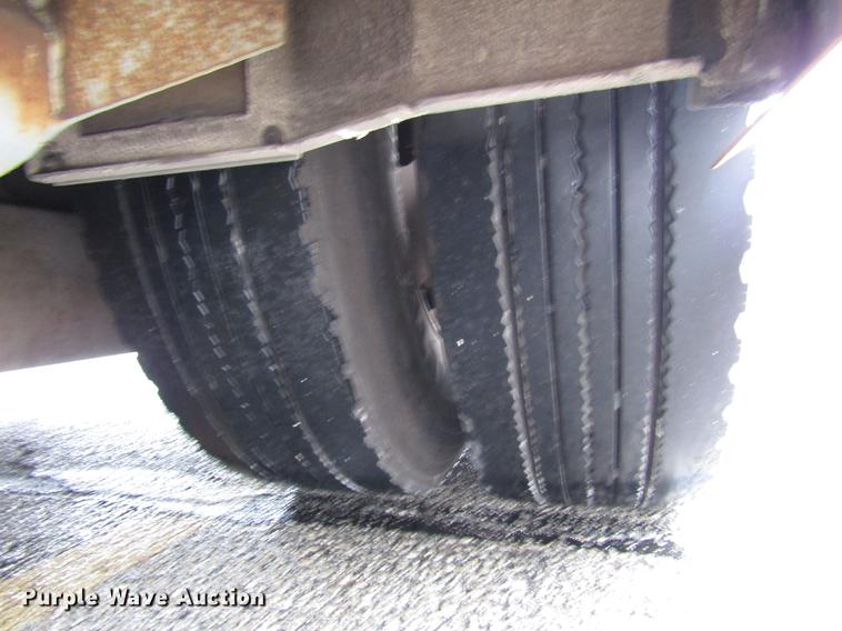 image for item DF7835 2001 Orion shuttle bus