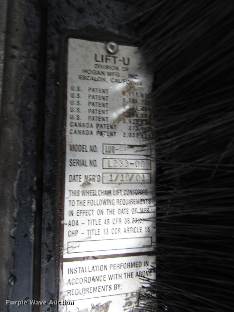 image for item DF7835 2001 Orion shuttle bus